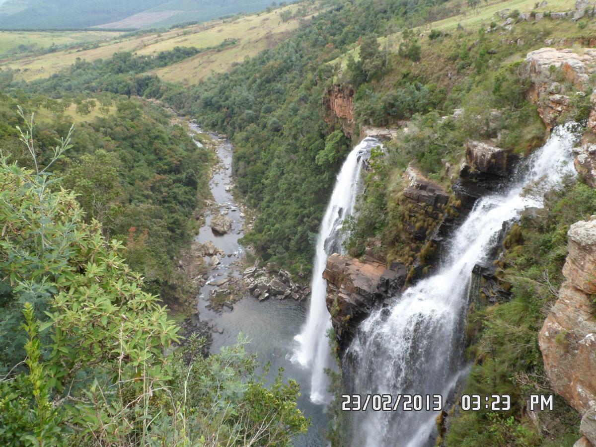 Joy River Backpackers Moremela ภายนอก รูปภาพ